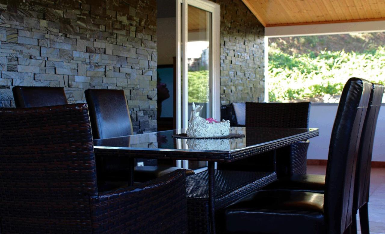 Casa Jose Lourenco Folgosa  Luaran gambar